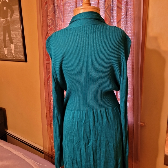 Cardigan - Picture 3 of 4